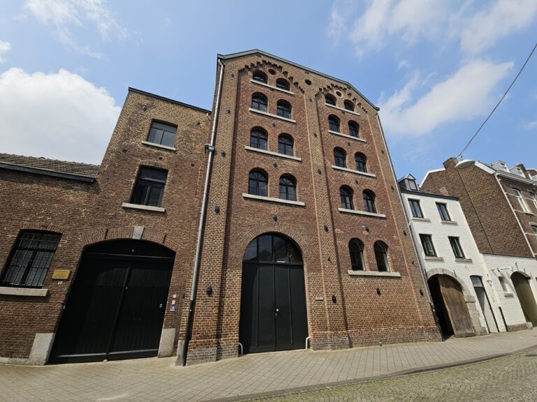 Mestreechs Aajt biergeschiedenis van Maastricht