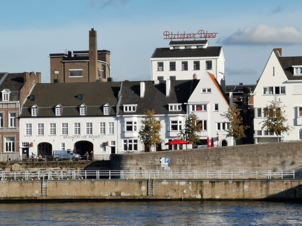 Mestreechs Aajt biergeschiedenis van Maastricht