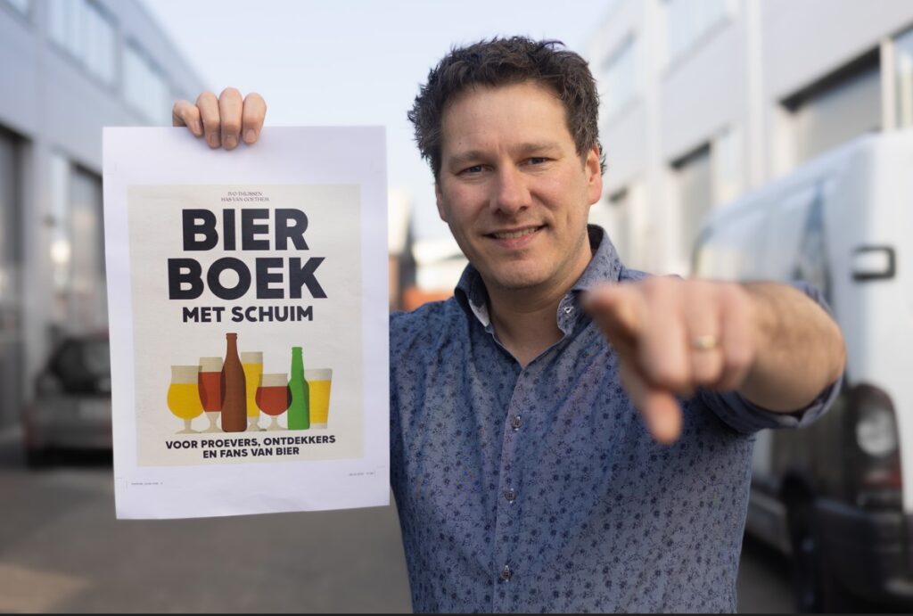 Bierboek met Schuim Ivo Thijssen